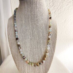 Chalcedony beaded necklace 18-19"